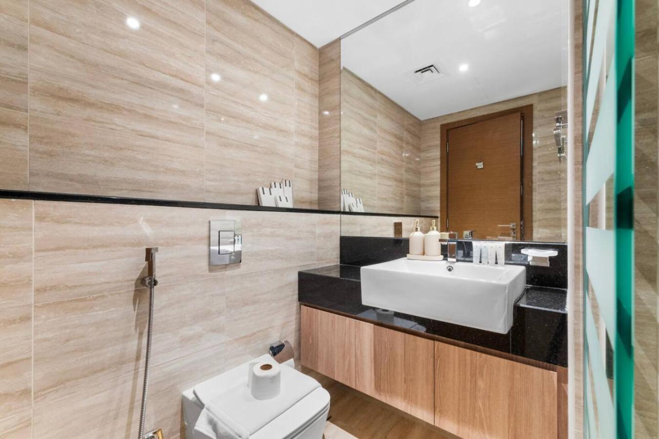 Miami Vibes | Canal View | Fully Furnished *